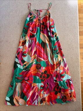 Gap size small Floral Maxi Dress